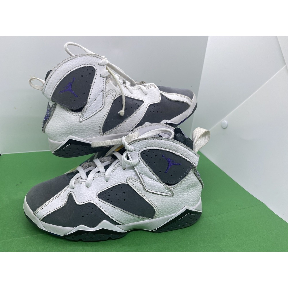 Nike Air Jordan 7 Retro Flint Boys Sneakers DJ2778-100 White Grey Size 2Y